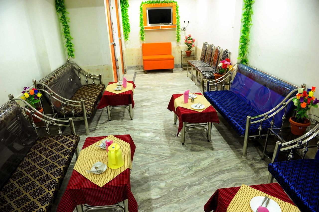 Jayanti Hotel Tarapith Exterior foto