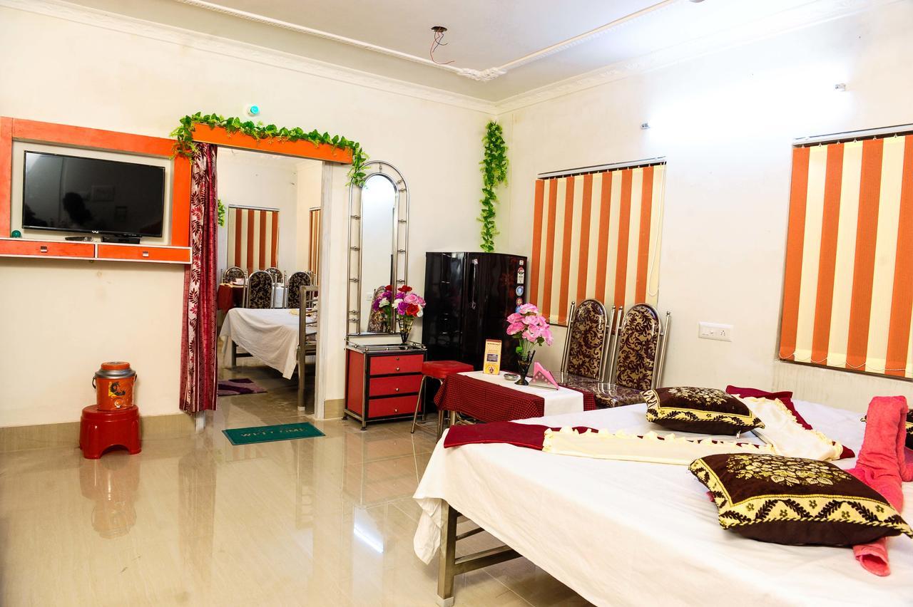 Jayanti Hotel Tarapith Exterior foto